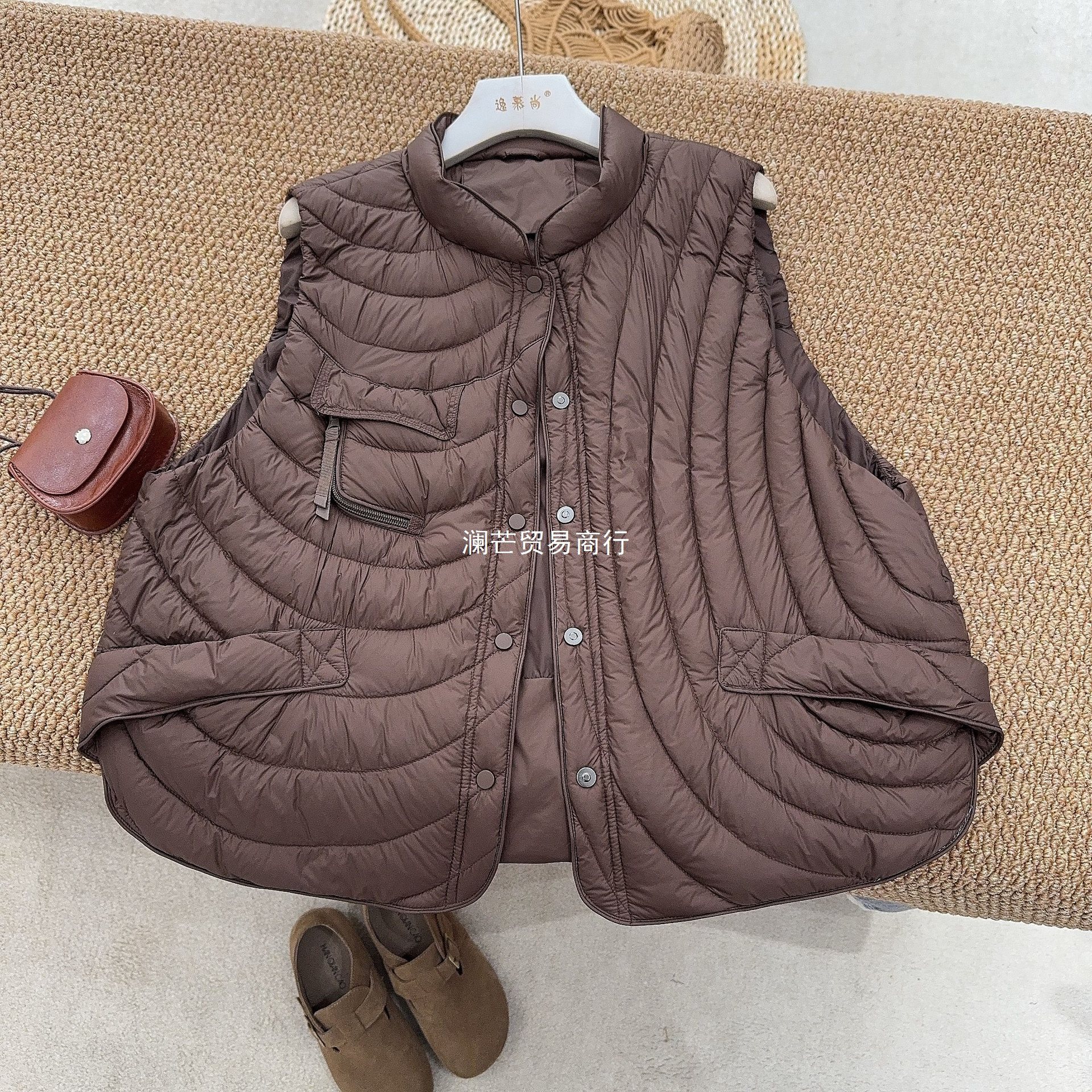 2026新款90白鸭绒羽绒服短款马甲绗设计坎肩自吸扣外有吊牌有领标