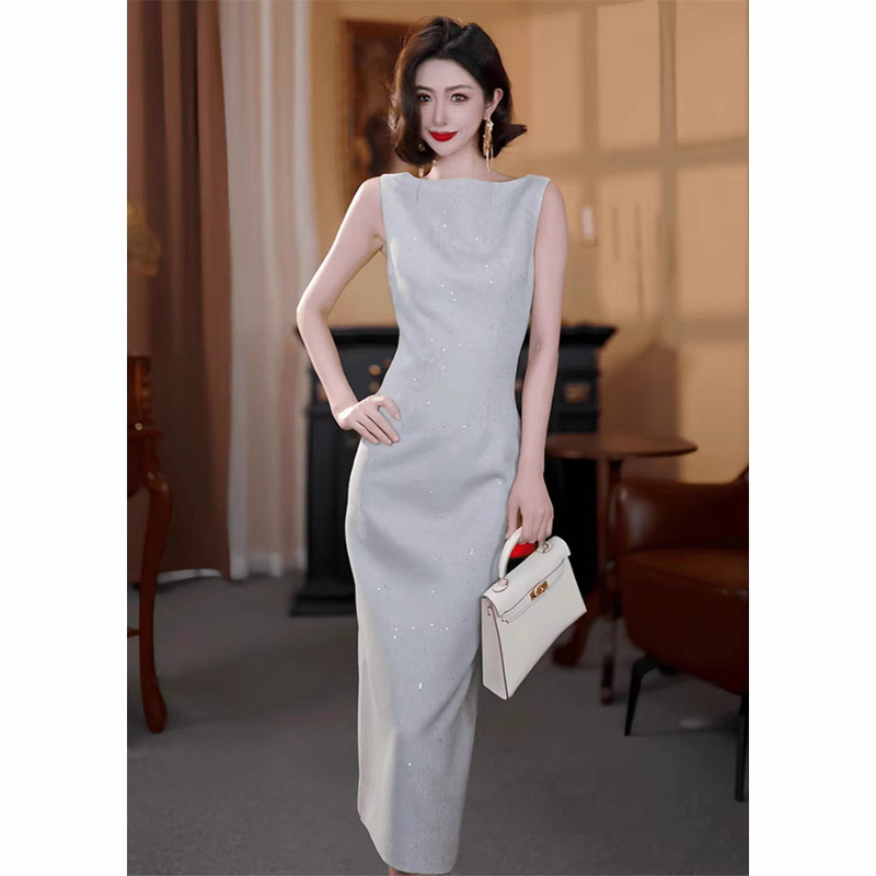 2026 Summer New Style Elegant Outfit with a High-End Goddess Vibe and Powerful Aura, Gray Sleeveless Dress for the Upper Class