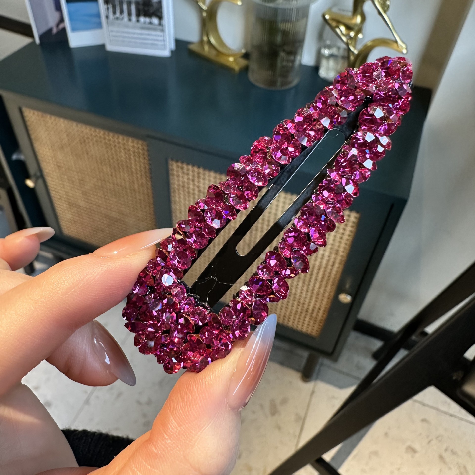 18g Weight Hair Clip Hair Accessories Type 1 Piece Quantity Daily, Street Occasion Artificial Crystal Material Solid Color Pattern All Seasons Season Women's Gender Elegant, Shiny Style Elegant Shiny Women's Solid Color Artificial Crystal Hair Clip 13