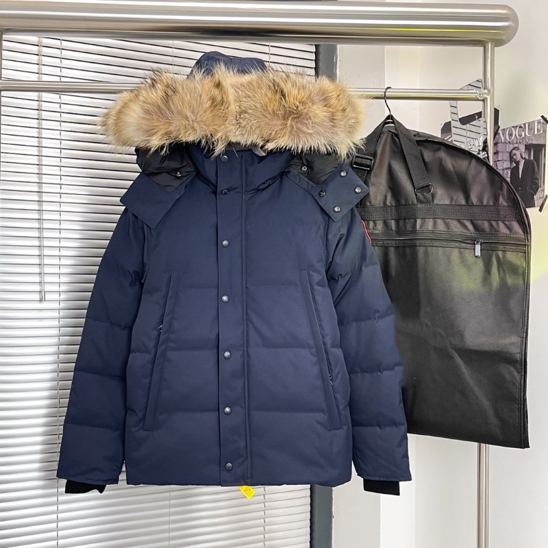 Men Coyote Fur Hooded29# Wyndham parka jiacket fur and badge|undefined