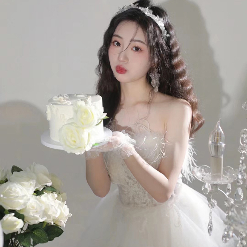 Váy dạ hội lông vũ trắng tay ngắn thắt eo — Màu trắng