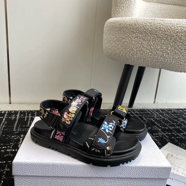 Женские тапочки на липучке Guangzhoujia с буквой D, новинка лета 2024, однотонные сандалии, повседневная пляжная обувь на плоской подошве