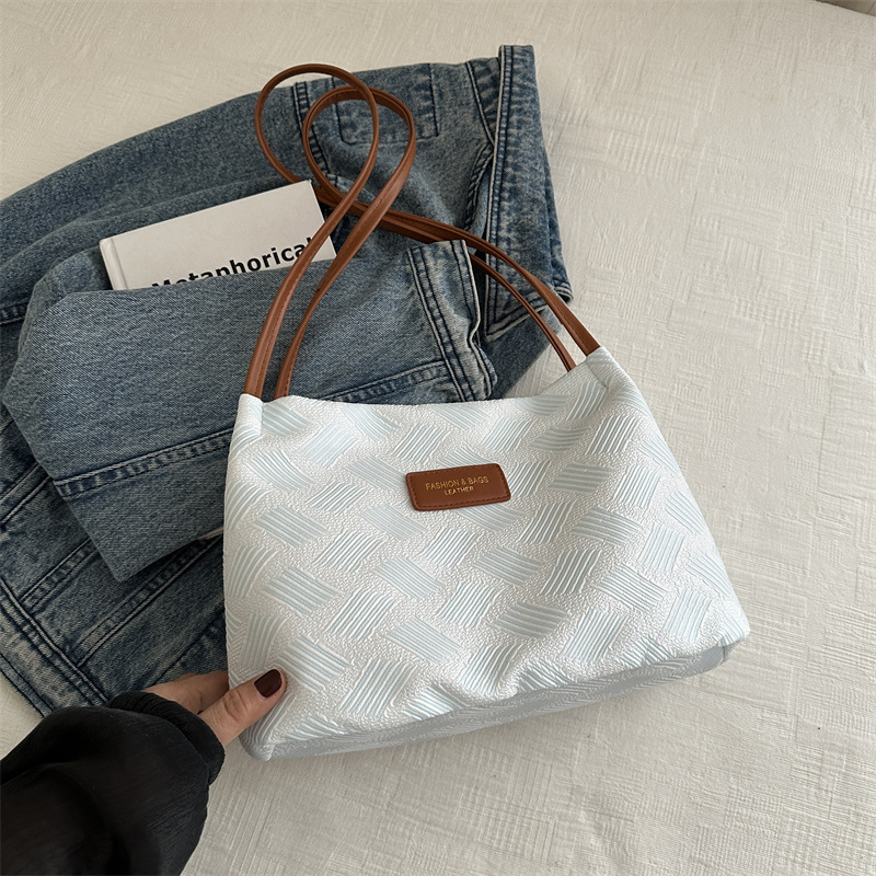 Nicho de diseño bolso de diamante para mujeres 2024 nuevo estilo de alta calidad sensación de gran capacidad portátil de viaje a mano rayas de hombro bolso