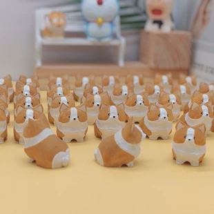 Деревянная фигурка корги ручной работы подвеска