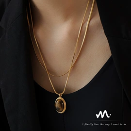 项链;耳环;戒指