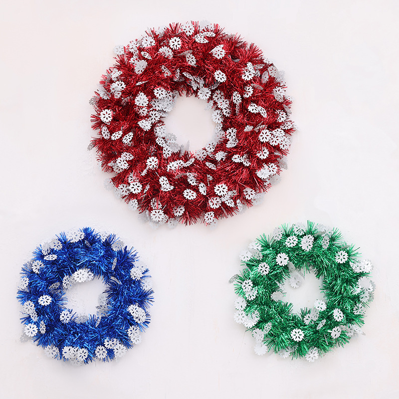 クロスボーダー新しいクリスマスリーススノーフレークスパンコールドア吊りパーティーデコレーションカラーストリップラテアート籐リング吊り装飾|undefined