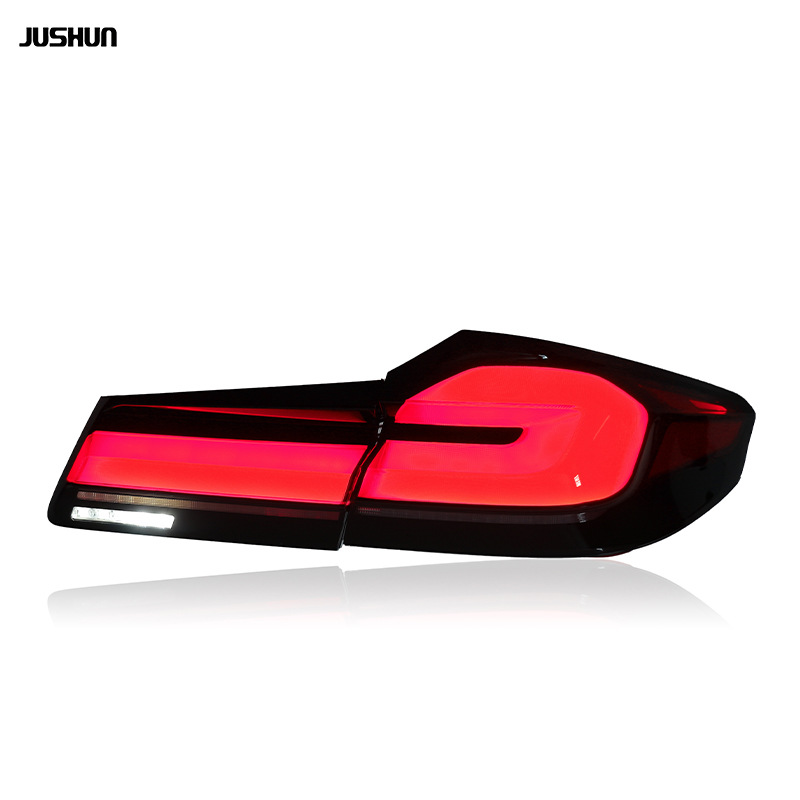 Aplicable a 18-20 BMW Serie 5 G30 Modificación de montaje de la luz trasera 21 nuevo LCI ennegrecido LED Luz Trasera