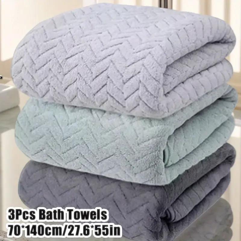 [light gray + green + dark gray]