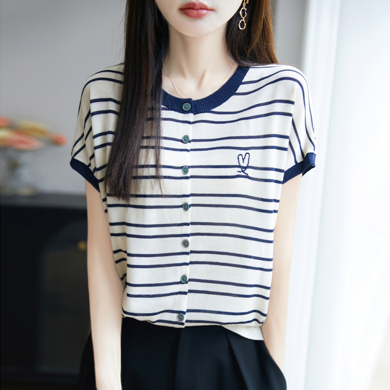 2025 New Summer Tencel Lyocell Round Neck Knitted Cardigan Short-Sleeved Embroidered Heart Color-Blocked Stripesd Top 2025 New Summer Tencel Lyocell Round Neck Knitted Cardigan Short-Sleeved Embroidered Heart Color-Blocked Stripesd Top