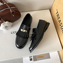 ţƤ��~�¿�͹ź�ɫСƤЬŮ���K�����i��Ӣ���Lһ�_�Ř���ЬŮ