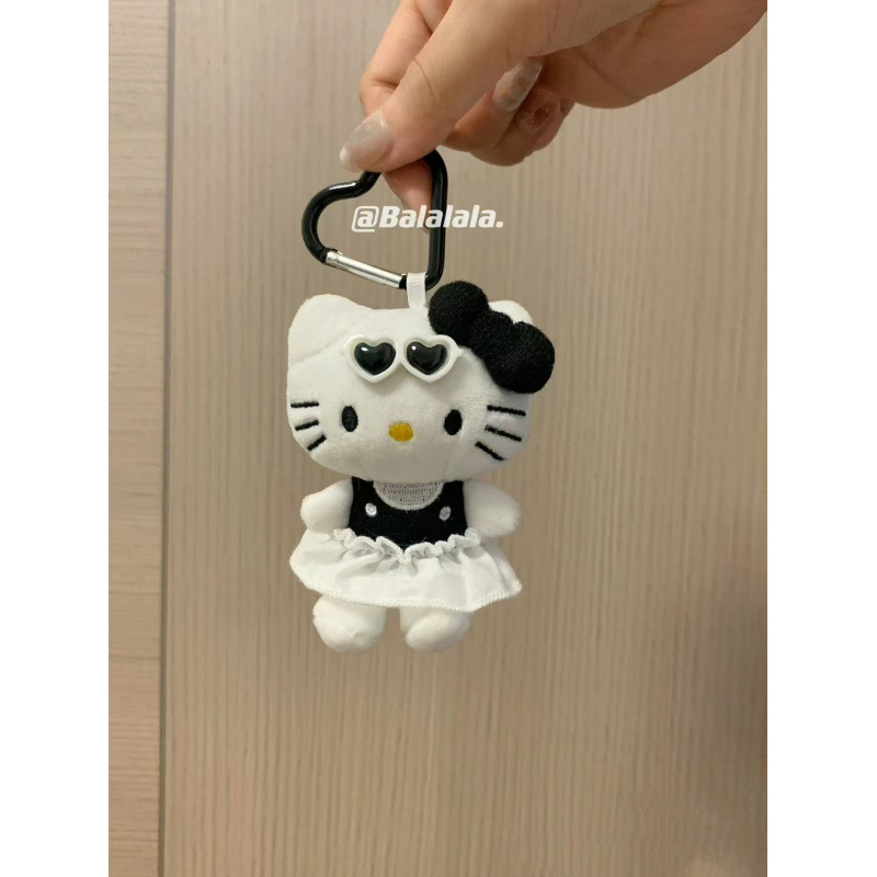 ハローキティ ブラックバッグ ペンダント 人形 ホリデーギフト スクールバッグ キーホルダー かわいい kt|undefined