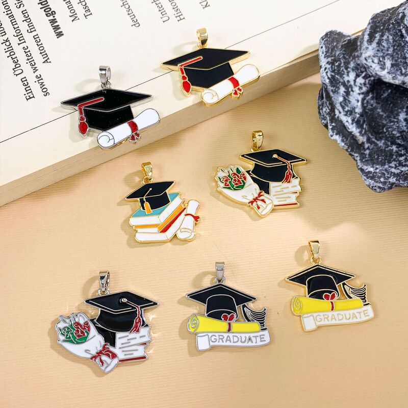 Pendant Fashion New Creative Graduation Commemorative Bachelor's Cap Necklace Pendant Niche Personality Creative Design Accessories