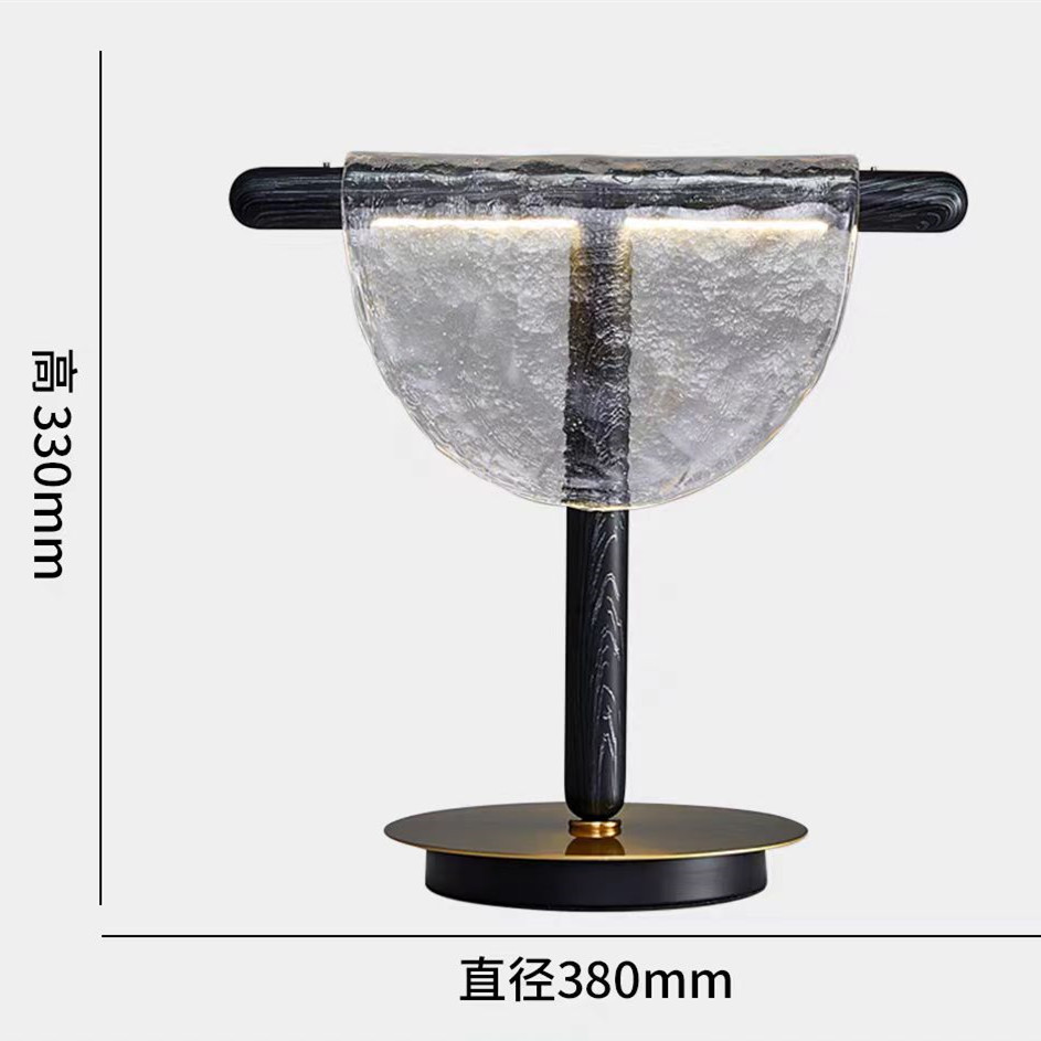 Lámpara de mesa de estudio creativa minimalista posmoderna de fábrica, modelo de diseñador de lujo ligero, lámpara de mesa de decoración de oficina