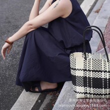 PE格纹大容量手工编织菜篮子包单肩背托特包包女沙滩度假购物袋