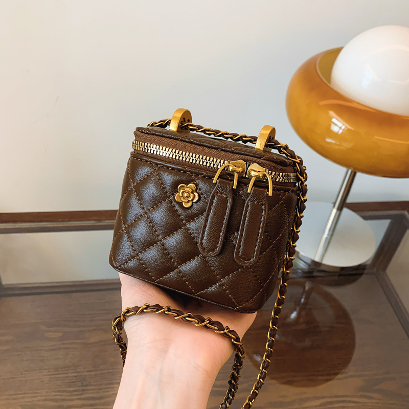 Bolsa de bordado de diamante para mujeres 2024 nuevo otoño y invierno popular cadena bolso de mochila de moda bolso cuadrado