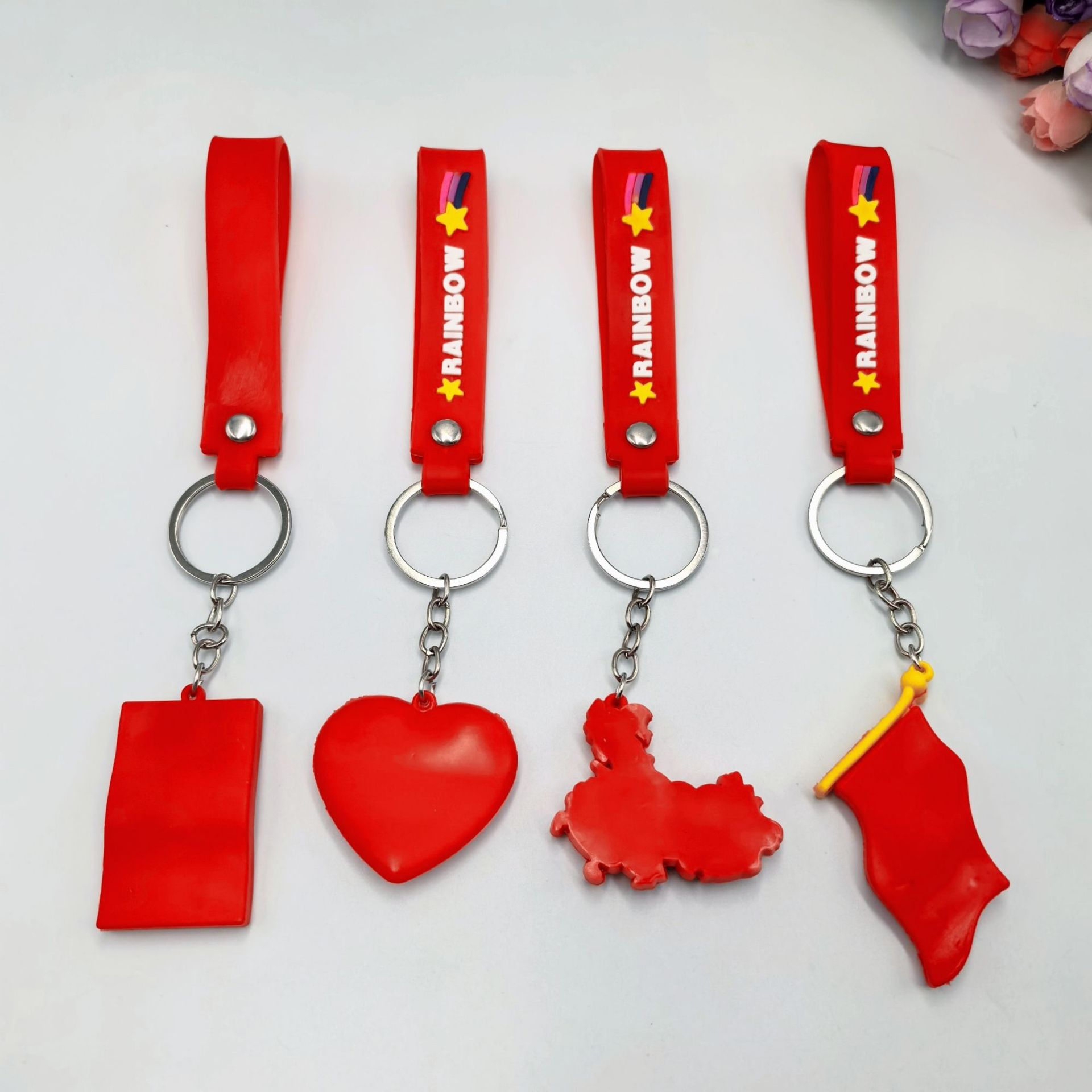Día Nacional de Año Nuevo Pequeño regalo de amor cinco estrellas bandera roja colgante llavero colgante regalo de recompensa para niños jardín de infantes