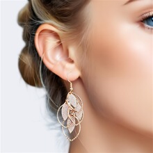 �羳�W���U�ս��٘��~���h�r�Ђ��Ը߼����F������������Ů