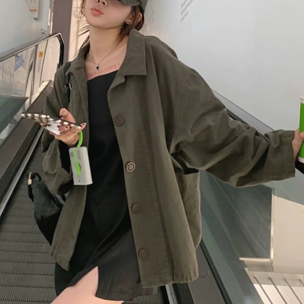 Hong Kong style retro jacket, unique design, chic cardigan top, sweet and spicy baseball jacket, wholesale for petite women, early autumn.