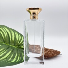 ���Nֱ�l100ml��ˮƿ͸��ƿ���ɫ�w�ķ��ζ�߅���¿�͸����ˮƿ