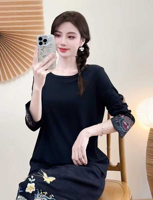 2025秋冬款莫代尔棉内搭刺绣片民族风女士打底衫|undefined
