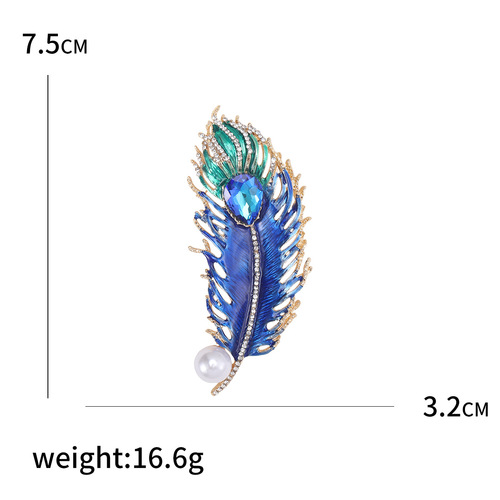 European and American creative personality retro style peacock feather brooch inlaid with zircon color corsage suit coat accessories