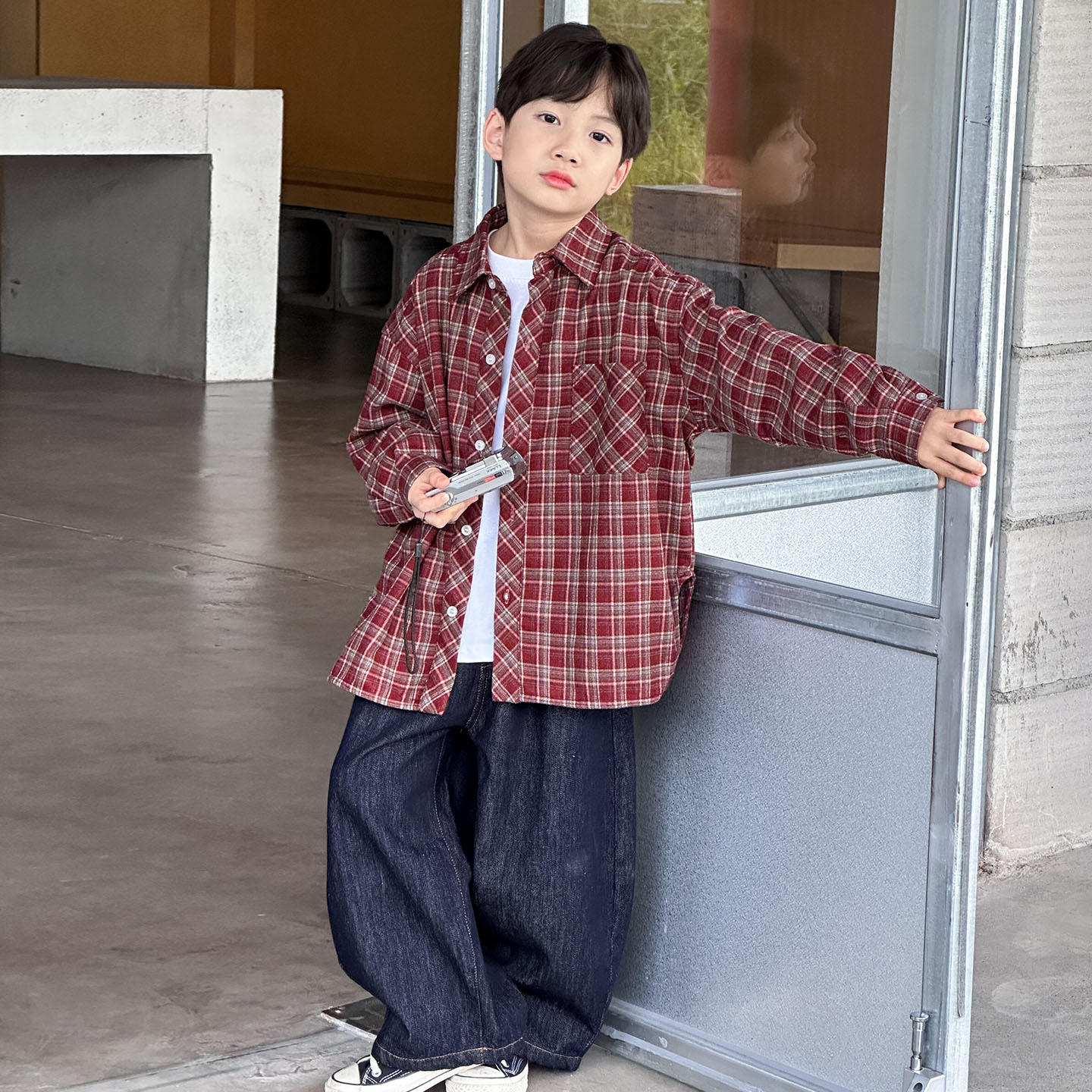 McCarthy ropa infantil para niños camisas a cuadros otoño-invierno 2025 invierno nuevo estilo coreano para niños de tamaño medio y grande camisa gruesa