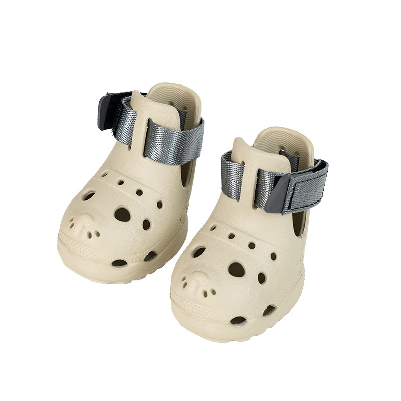 Zapatos de perro primavera y verano botas de lluvia de perro en el extranjero comercio electrónico zapatos para perros grandes suministros de zapatos para mascotas peluche de pelo dorado zapatos de agujero