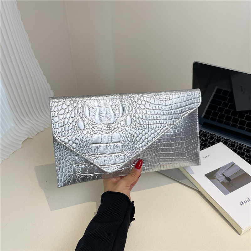 Este año, la popularidad de las mujeres europeas y estadounidenses retro cocodrilo piel impresión bolso de mano larga alta sensación casual multifuncional cartera de cena