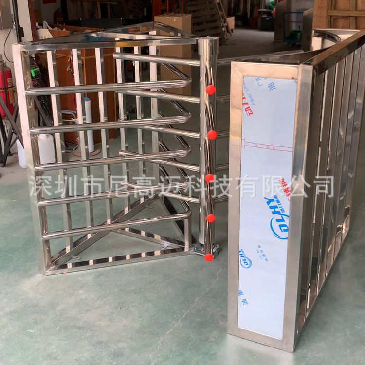 尼高迈现货供应不锈钢单项导流闸门高铁站站房单向门三排杆梳状門