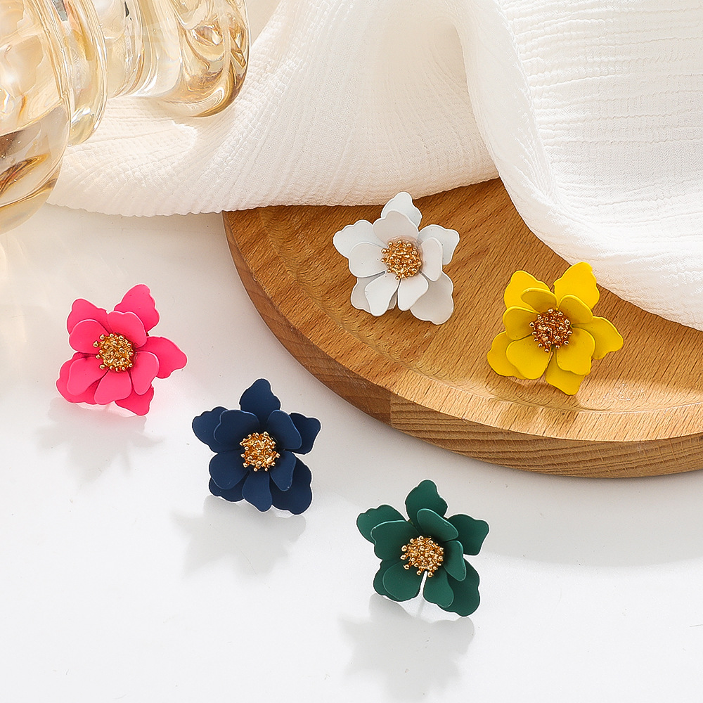 Flower Pattern Women's Gender 1 Pair Simple Style Classic Style Flower Stoving Varnish Arylic Ear Studs