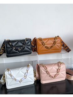 Retro straps, one-shoulder bag, small bag, simple and elegant design, 2021 collection