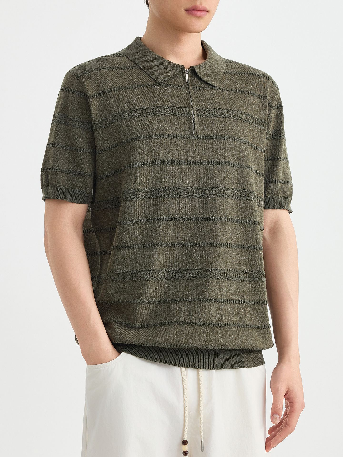 Áo polo nam tay ngắn cổ bẻ phối khóa kéo một nửa, chất liệu dệt kim hoa văn jacquard — đen