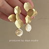Advanced retro white tea, metal small design earrings from pearl, high-quality style, French retro style