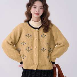 枫叶小镇~复古花朵刺绣圆领针织开衫毛衣女春上衣