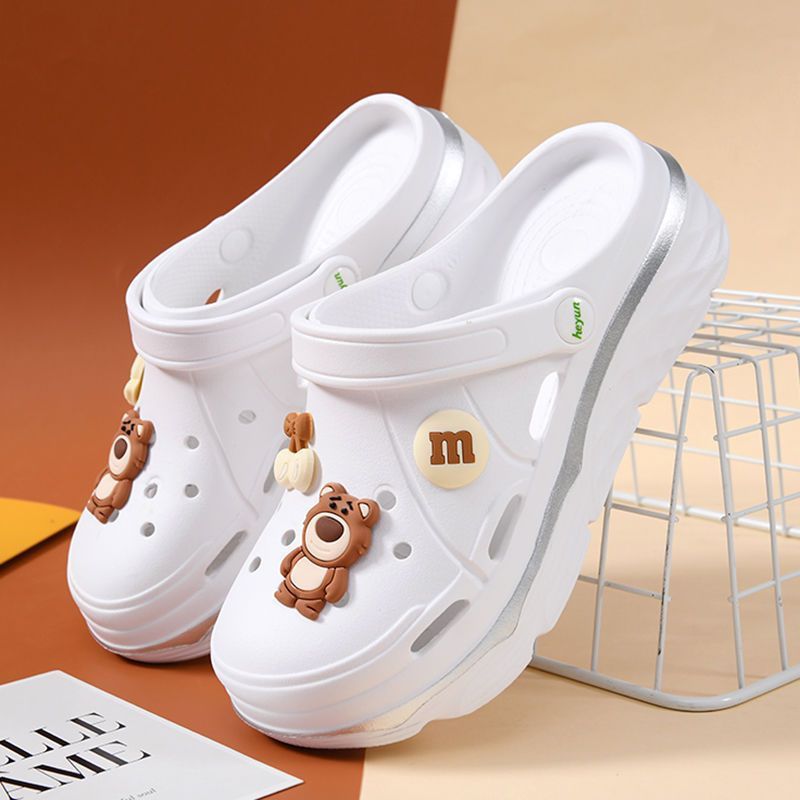 新しいファッションの女の子のビスケットの穴の靴の厚い底の包みのかわいい熊は冷たいスリッパを飾って卸売りします。|undefined