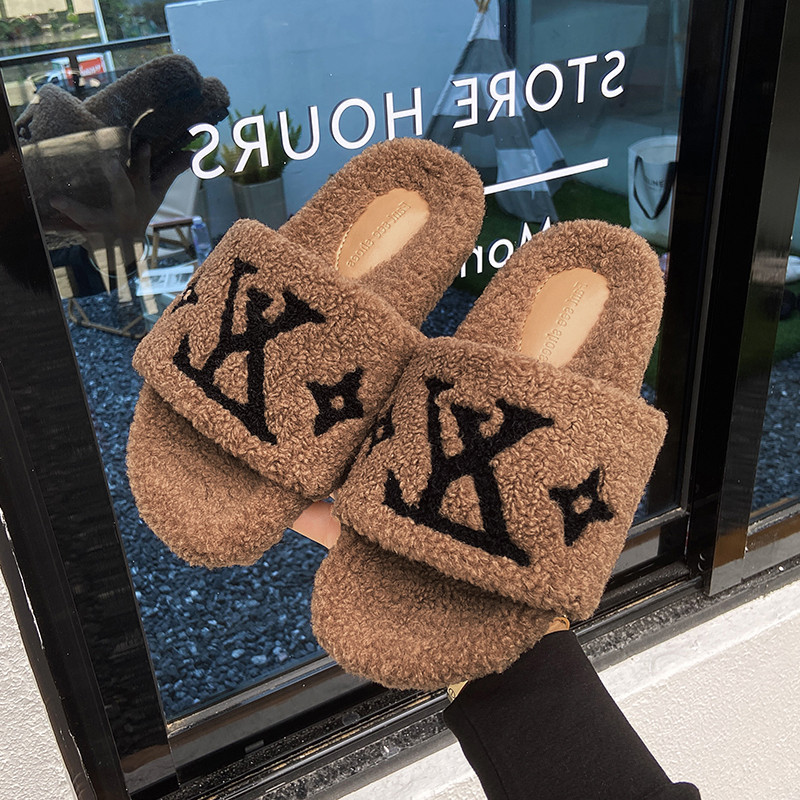 Influencer Picks Furry Slippers for Women 2025 New Autumn and Winter Towel Embroidered Letters Warm Flats Furry Shoes for Outer Wear