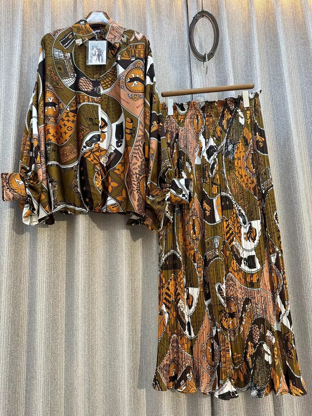 560g Weight Long Sleeve Sleeve Length Polyester Fabric Type Pant Co-ord Set Sets Type 2 Pieces Set Quantity Holiday, Street Occasion Turndown Neckline Loose Fit Type Printing, Flower Pattern Summer, Spring, Autumn Season Women's Gender Elegant, Basic Style Holiday Street Women's Elegant Basic Printing Flower Polyester Pant Co-ord Set Pants Sets 26