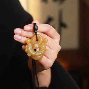 Hetian Jade Factory Store Jade Crafts Xinjiang Hetian Jade Xinjiang Qiemo Sugar Full Sugar Zodiac Snake Pendant