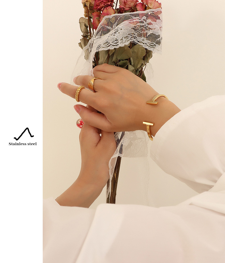 Simple Style Geometric Titanium Steel Bangle Plating Stainless Steel Bracelets