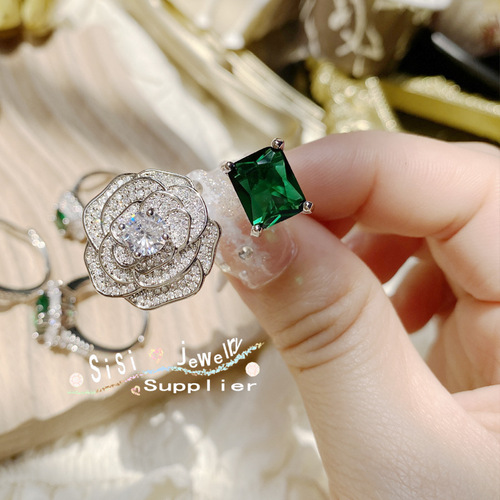 Sisi vintage malachite emerald ring 18K plated multi-faceted emerald zircon drop flower live mouth ring
