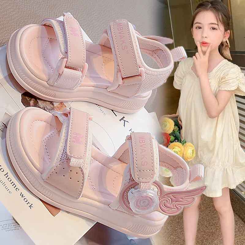 Sandalias para niñas 2025 verano nuevos zapatos de playa con botones giratorios para niños sandalias de suela suave zapatos de princesa de punta abierta de moda image 3