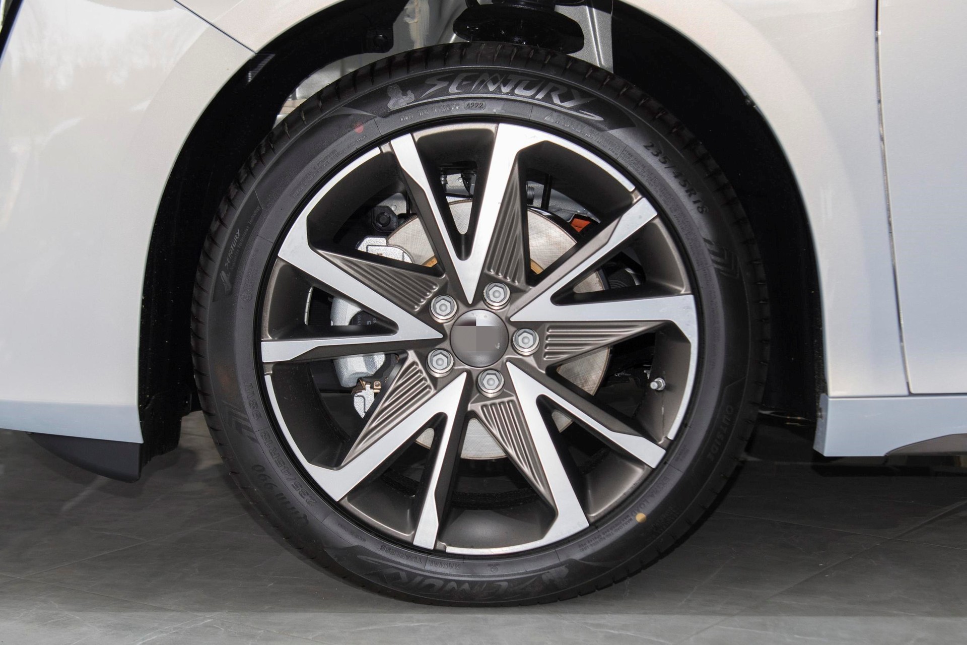 Suitable for new energy GAC EAN wheel 17 inch 18 inch EAN Yplus EAN V EAN S steel rim spare tire