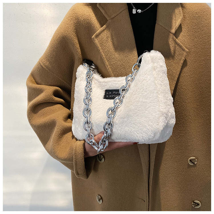 Plush Bag Female Autumn And Winter 2021 New Thick Chain One Shoulder Messenger Underarm Bag display picture 13