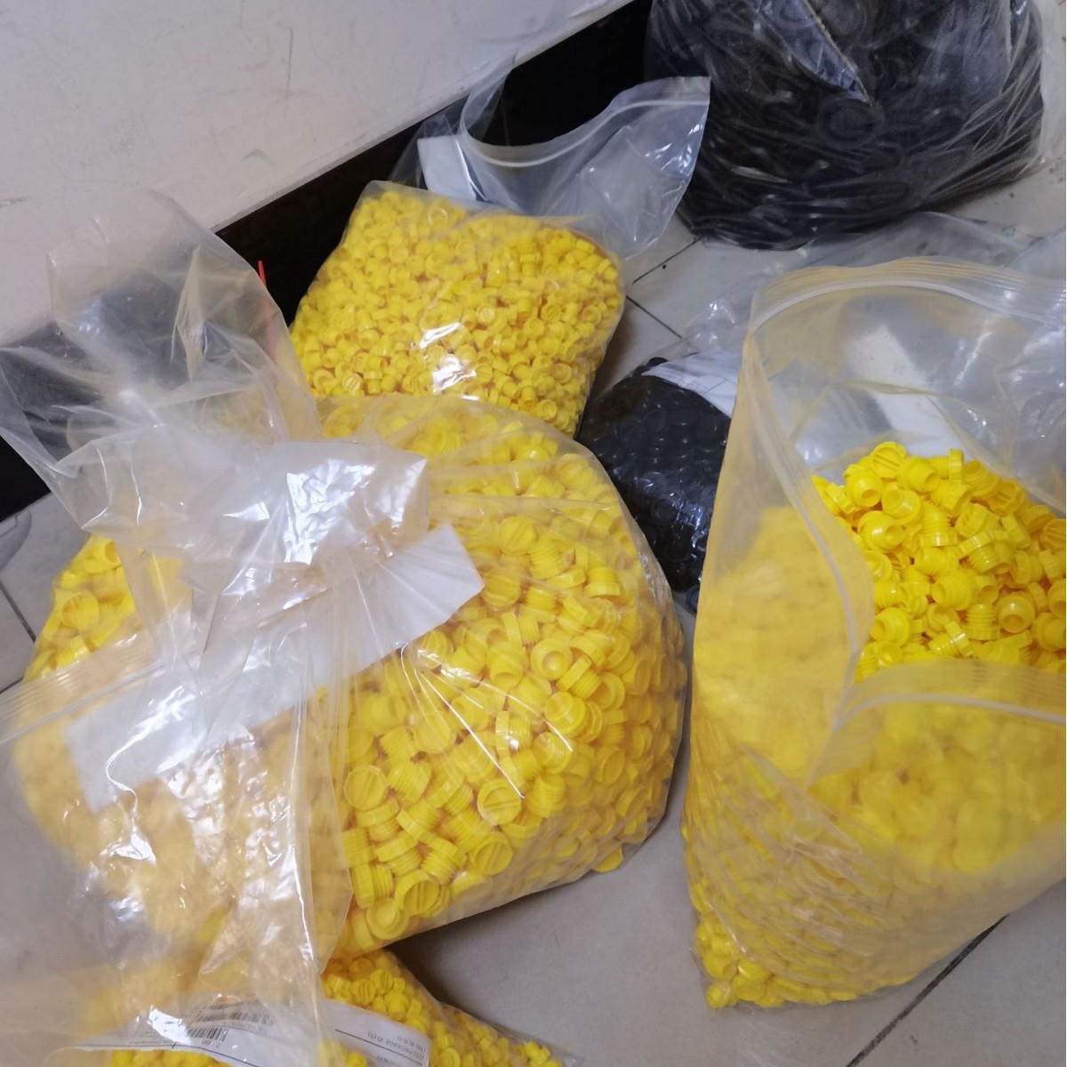 绿添销售德国KAPSTO GPN 700 M12黄色堵头 插塞