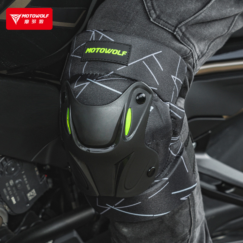 Комплект защитного снаряжения Motowolf MDL1010 черный