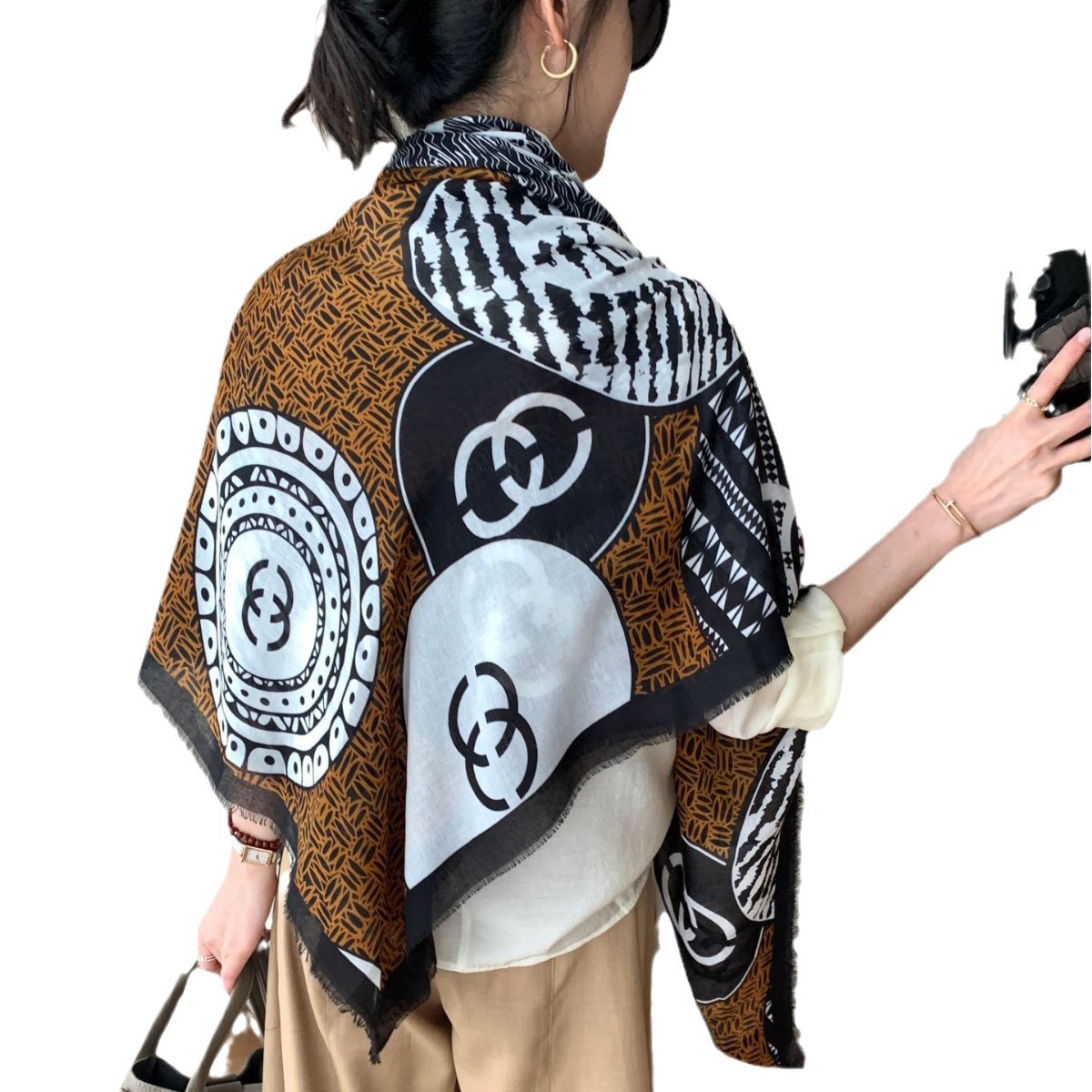 Nuevo estilo europeo y americano 130 toallas cuadradas simples bufandas de seda de twill de mujer