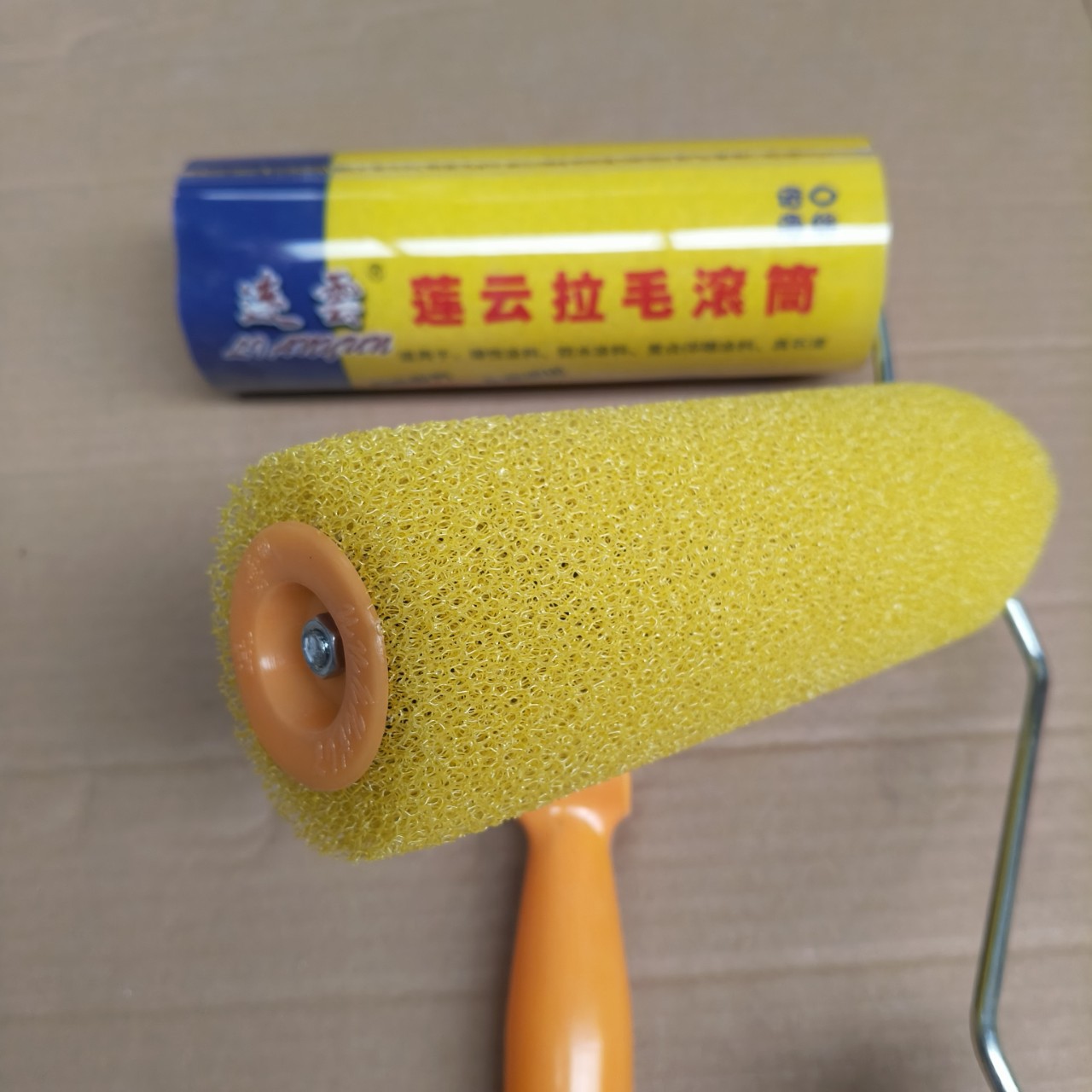 批发8寸连云拉花滚筒刷大中小孔涂料滚子油漆滚筒刷海绵滚筒刷