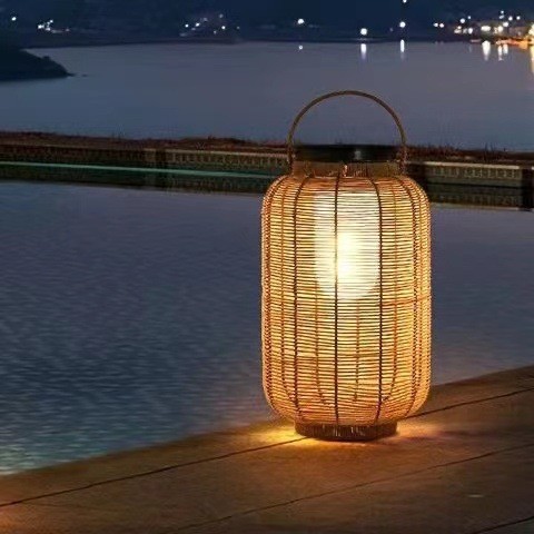 Solar-powered courtyard lights, patio floor lamps, garden lanterns, portable outdoor lights, outdoor pendant lights, balcony ambiance lamps, and Japanese-style lawn lights