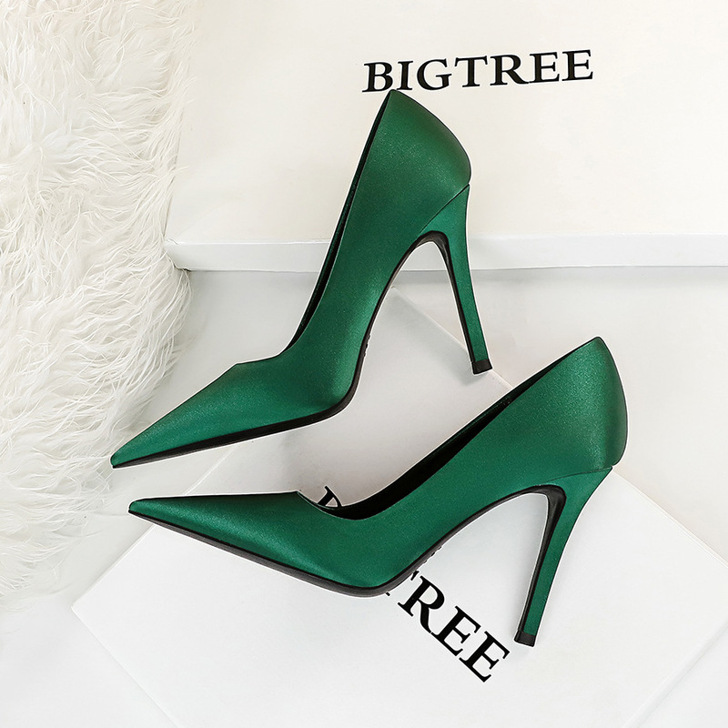3391-6 European and American Style Fashion Simple Ultra-High Heel Stiletto Shallow Pointed Toe Sexy Nightclub Slimming Satin Women's Pumps 3391-6 European and American Style Fashion Simple Ultra-High Heel Stiletto Shallow Pointed Toe Sexy Nightclub Slimming Satin Women's Pumps