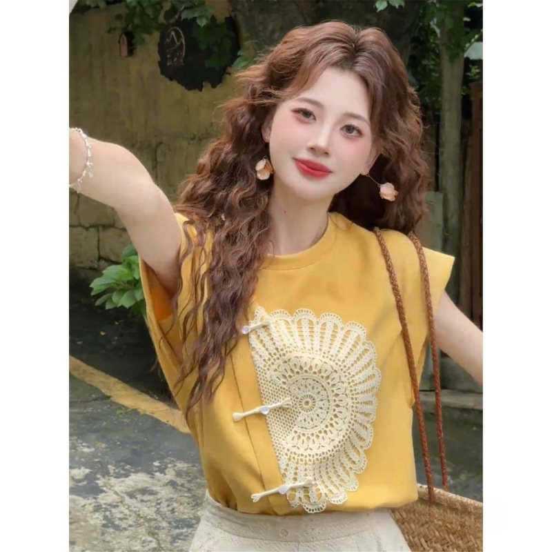 High-End Lace-Trimmed Unique and Beautiful Small Flutter Sleeve Top for Women, 2026 Summer Design, Plus-Size Short-Sleeve T-Shirt